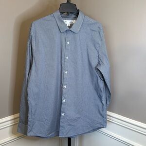 Old Navy pro signature shirt slim fit size extra large in navy & white checkered